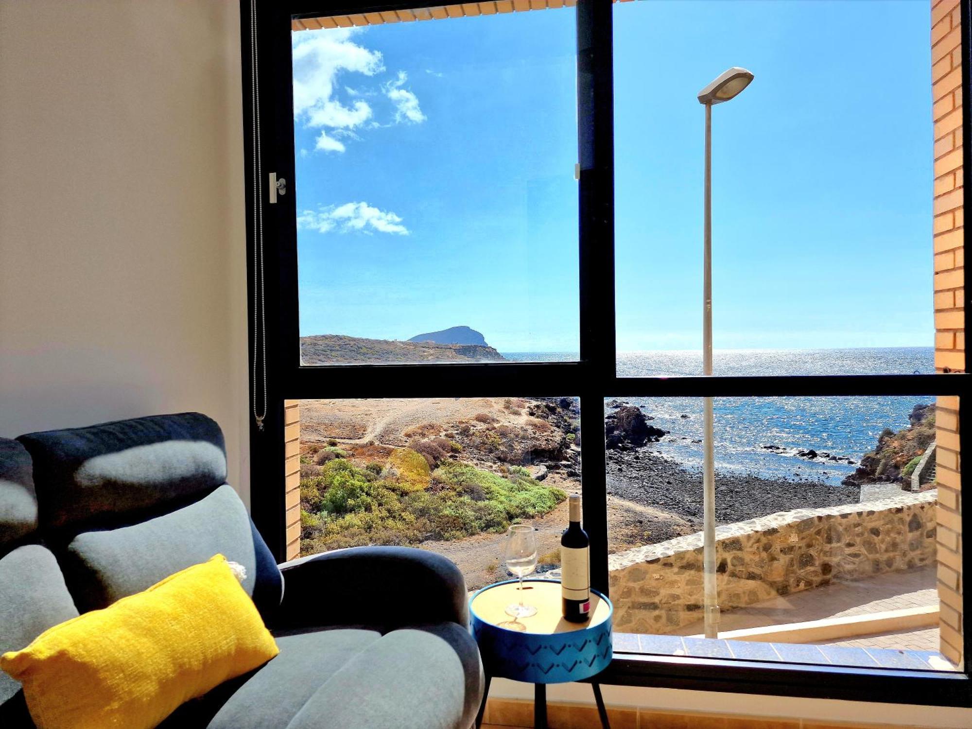Las Rocas By The Ocean, Wifi And Sea View Los Abrigos Esterno foto