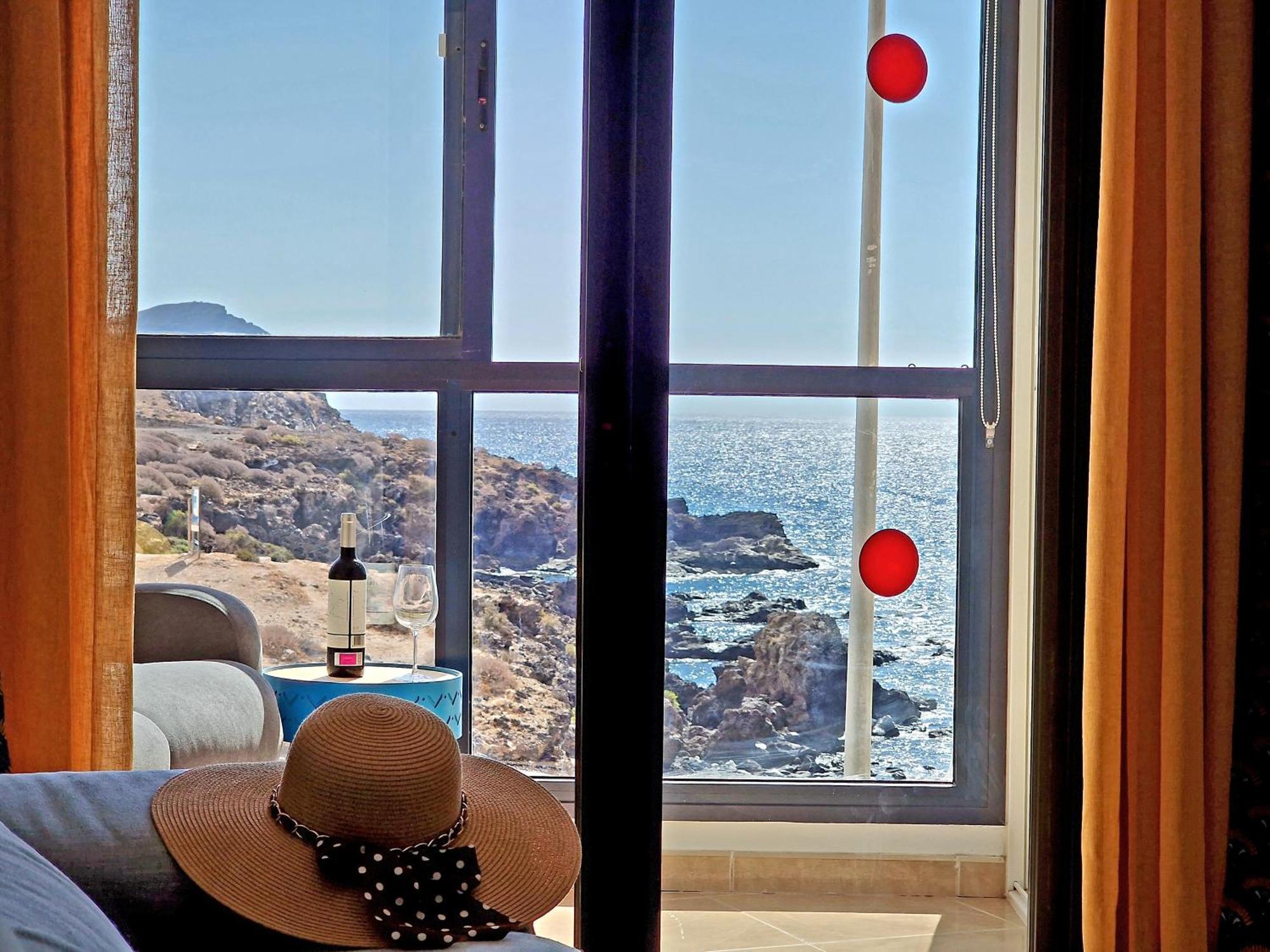 Las Rocas By The Ocean, Wifi And Sea View Los Abrigos Esterno foto