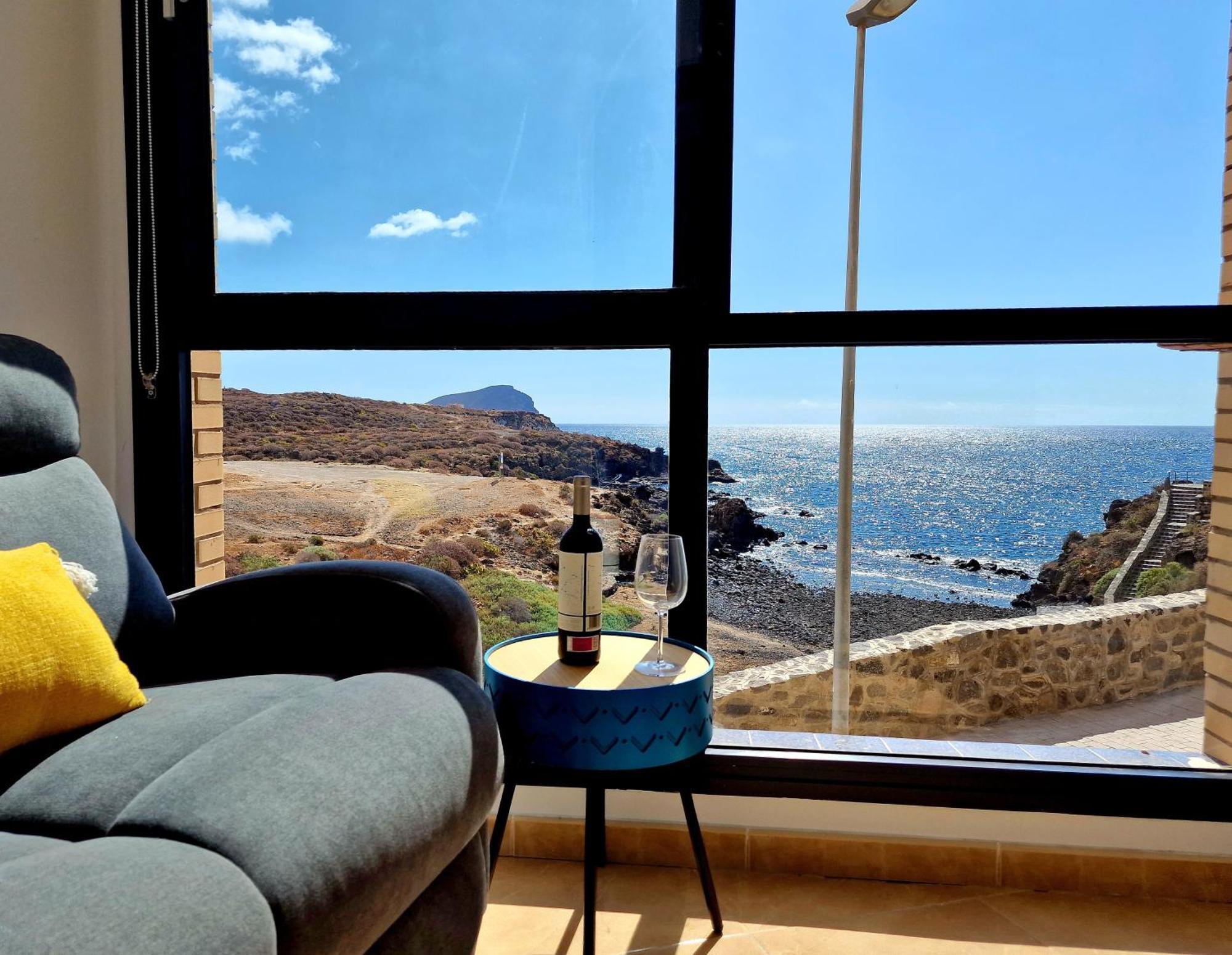 Las Rocas By The Ocean, Wifi And Sea View Los Abrigos Esterno foto